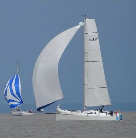 Mise à l'eau du 2ème MISTRAL 950